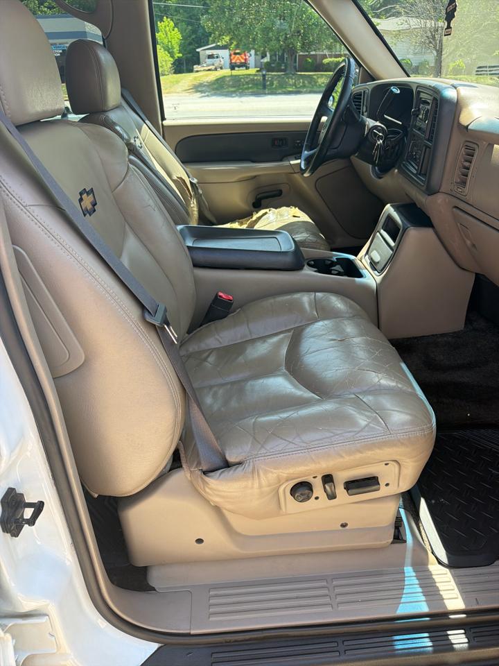 Chevrolet Avalanche 1500 2WD 2002