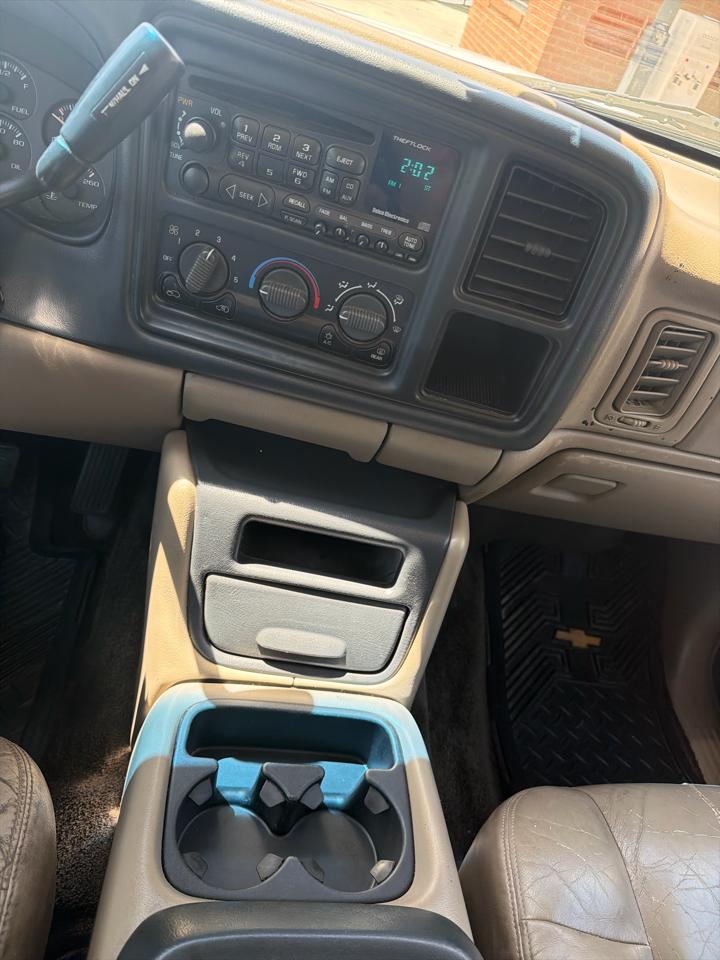 Chevrolet Avalanche 1500 2WD 2002