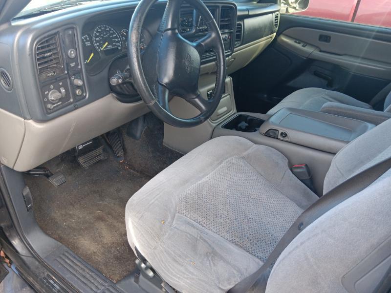 Chevrolet Tahoe 2WD 2001