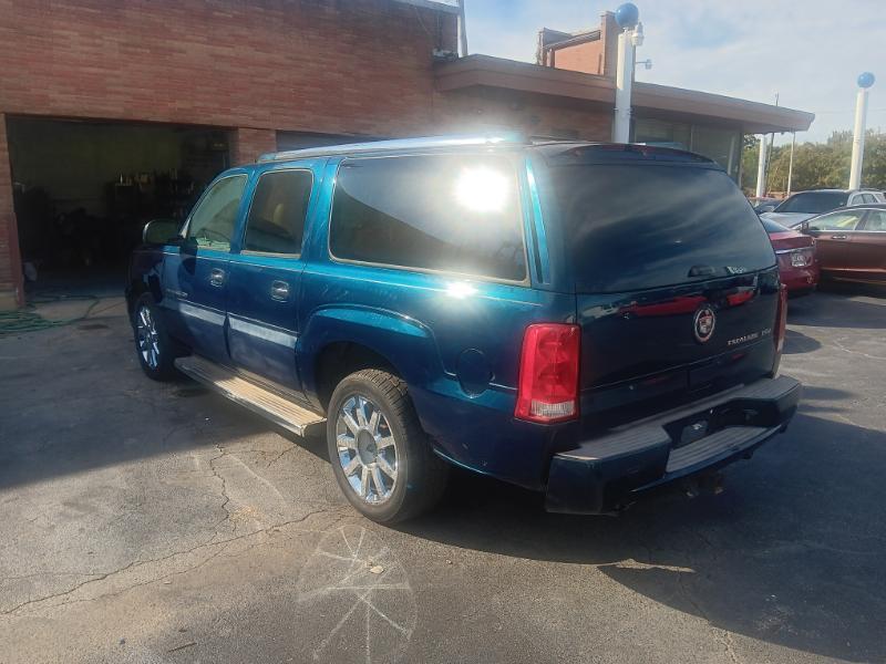 Cadillac Escalade ESV 2005