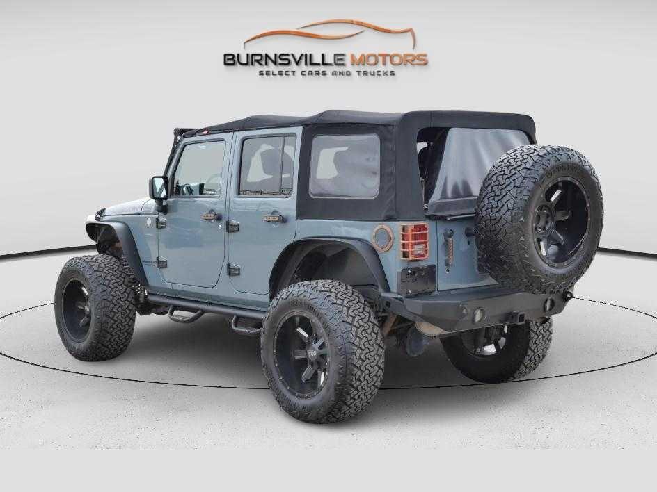 Jeep Wrangler Unlimited 4WD 4dr Rubicon X 2014