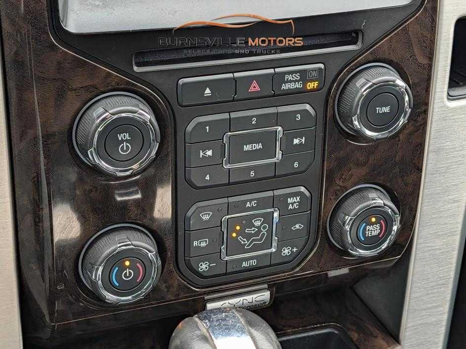 Ford F-150 4WD SuperCrew 145" King Ranch 2013