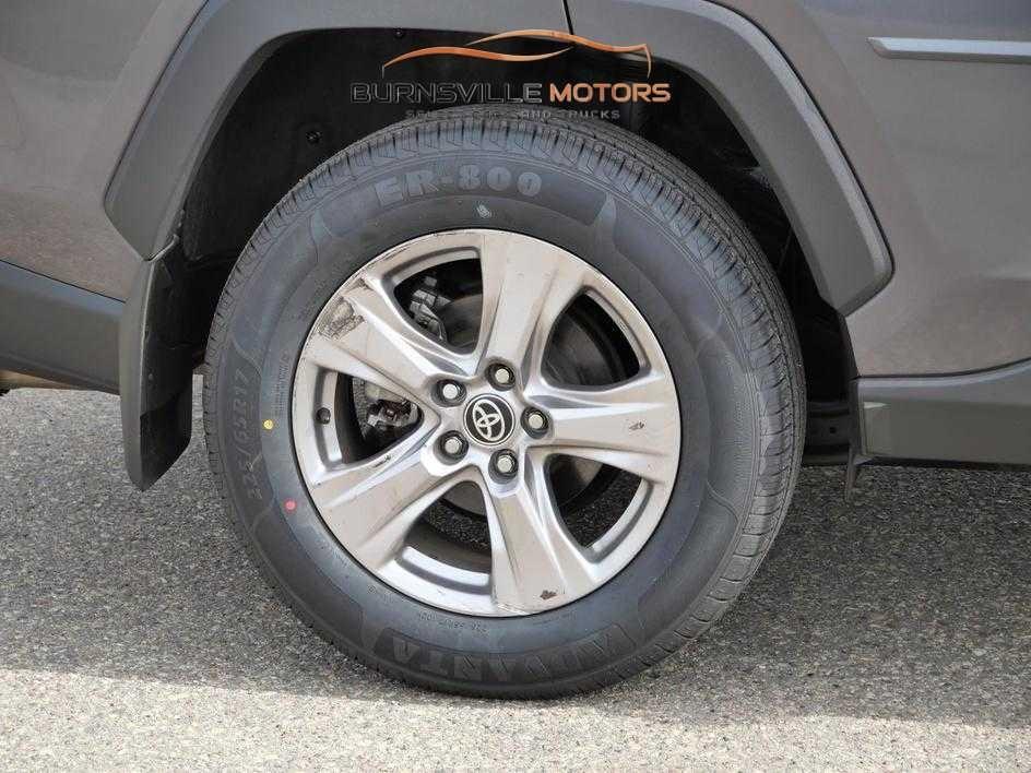 Toyota RAV4 XLE AWD (Natl) 2023