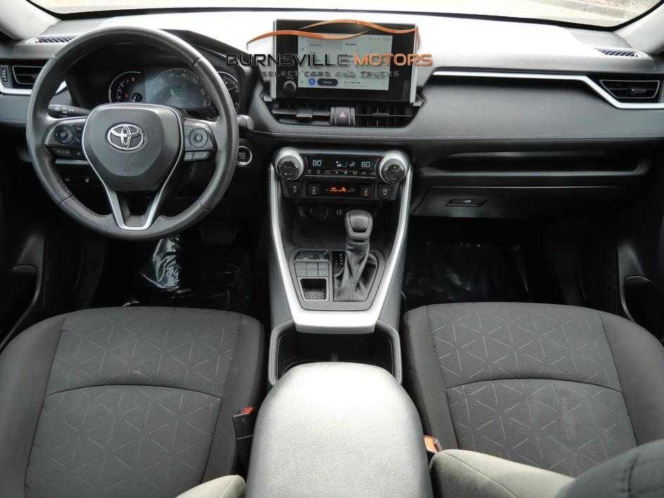 Toyota RAV4 XLE AWD (Natl) 2023