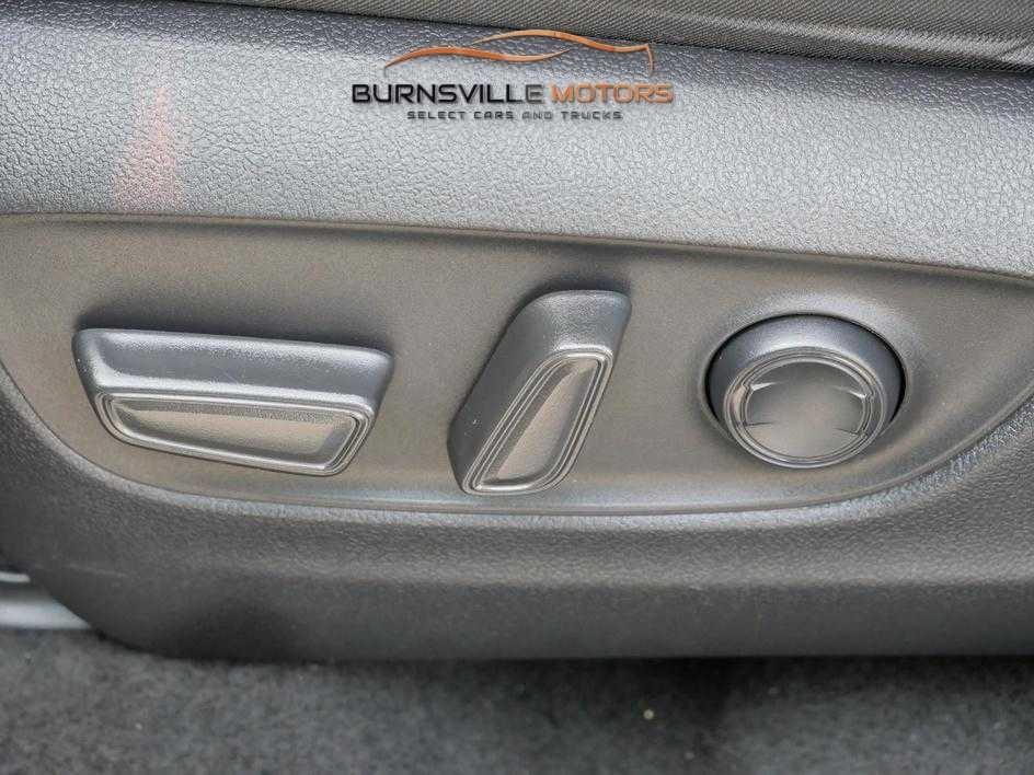 Toyota RAV4 XLE AWD (Natl) 2023