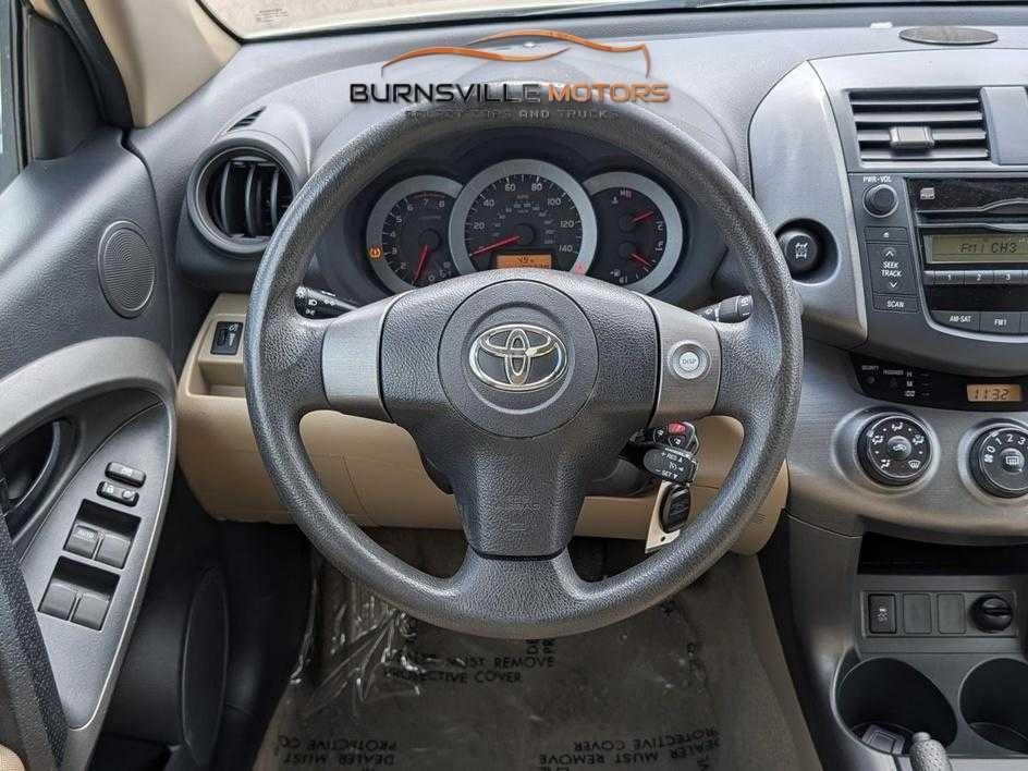 Toyota RAV4 4WD 4dr 4-cyl 4-Spd AT (Natl) 2010