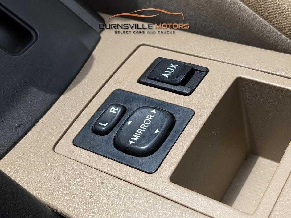 Toyota RAV4 4WD 4dr 4-cyl 4-Spd AT (Natl) 2010