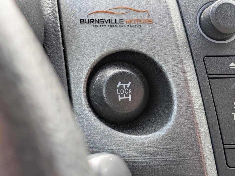 Toyota RAV4 4WD 4dr 4-cyl 4-Spd AT (Natl) 2010