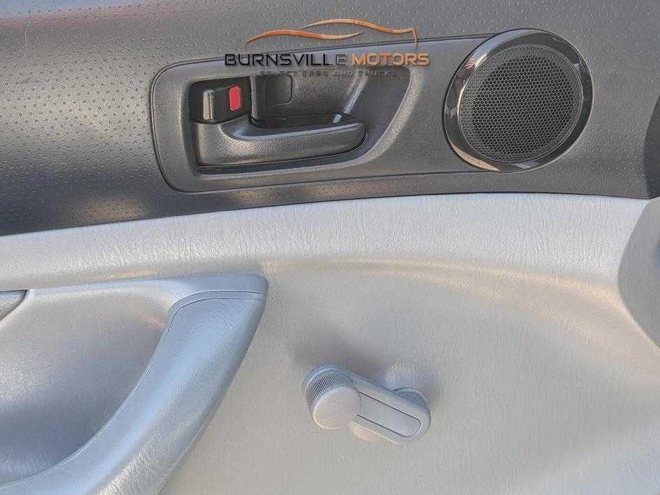 Toyota Tacoma 2WD Reg Cab I4 MT (Natl) 2014