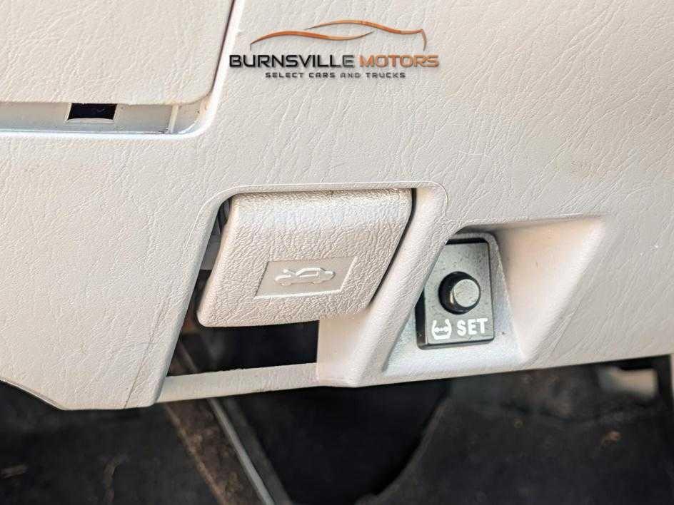 Toyota Tacoma 2WD Reg Cab I4 MT (Natl) 2014