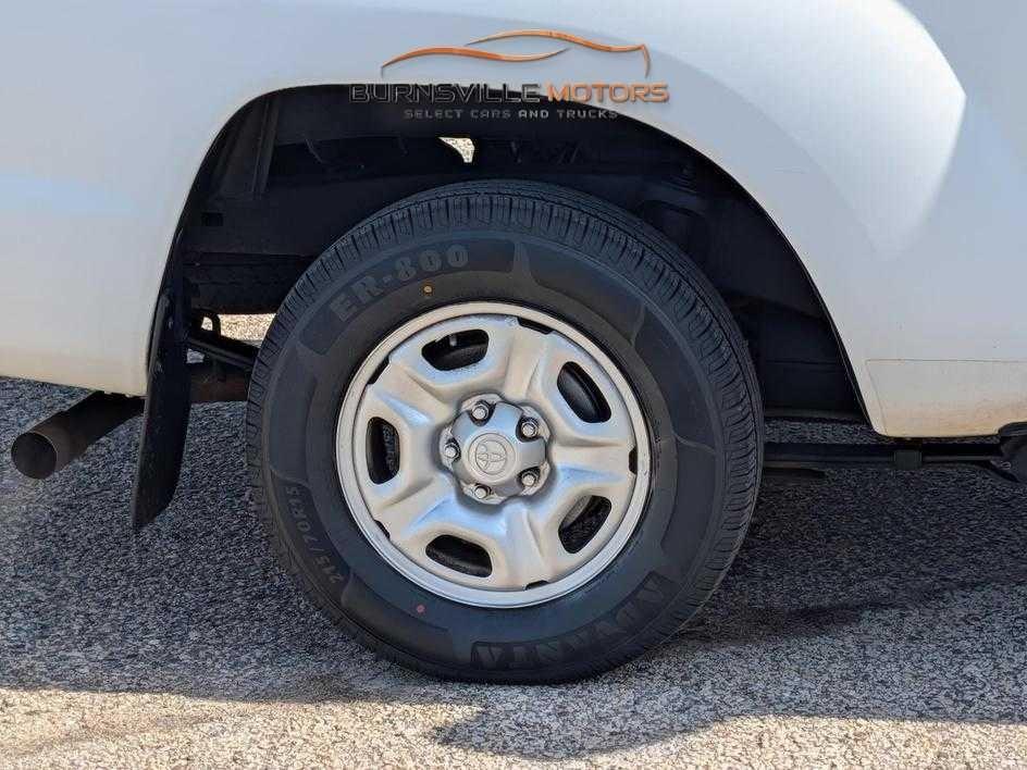 Toyota Tacoma 2WD Reg Cab I4 MT (Natl) 2014