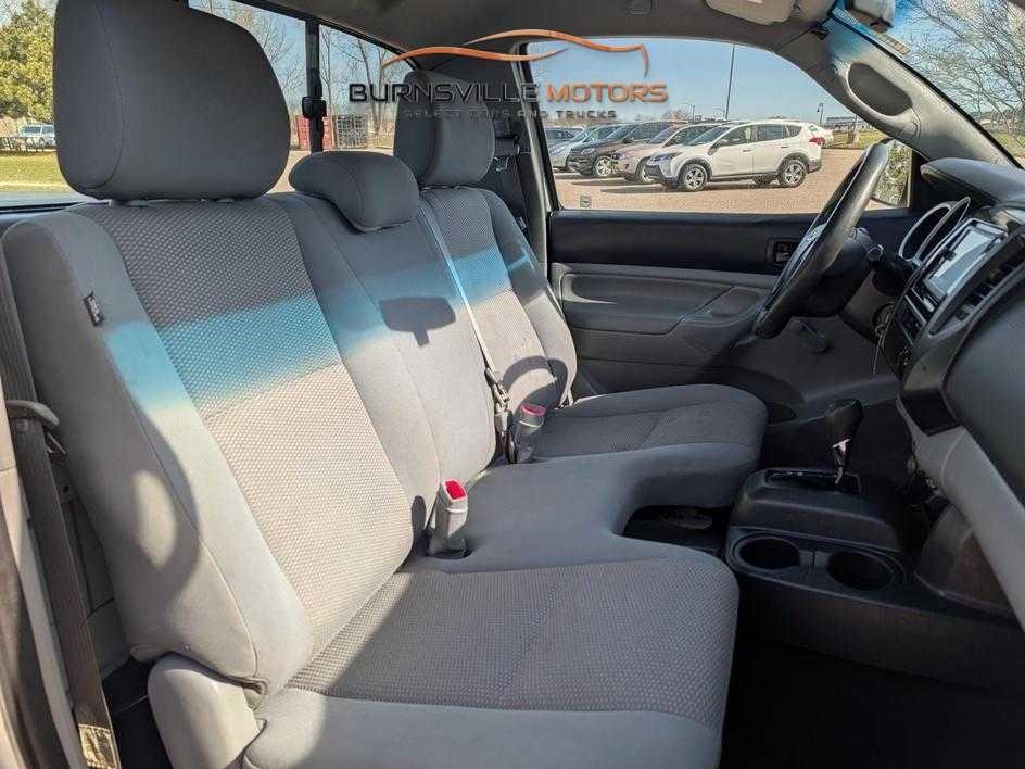 Toyota Tacoma 2WD Reg Cab I4 MT (Natl) 2014