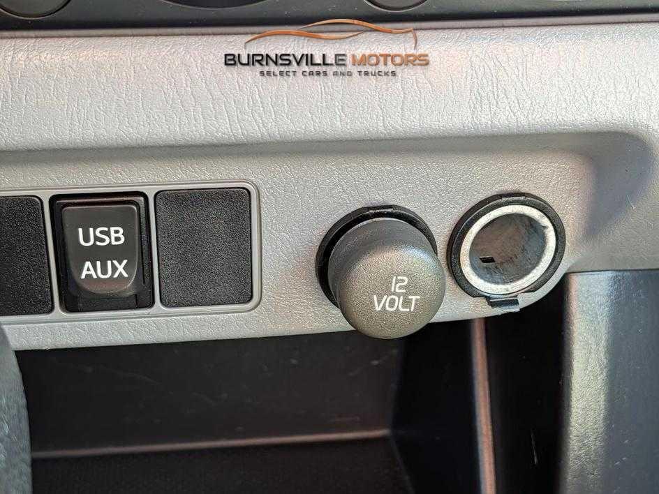 Toyota Tacoma 2WD Reg Cab I4 MT (Natl) 2014