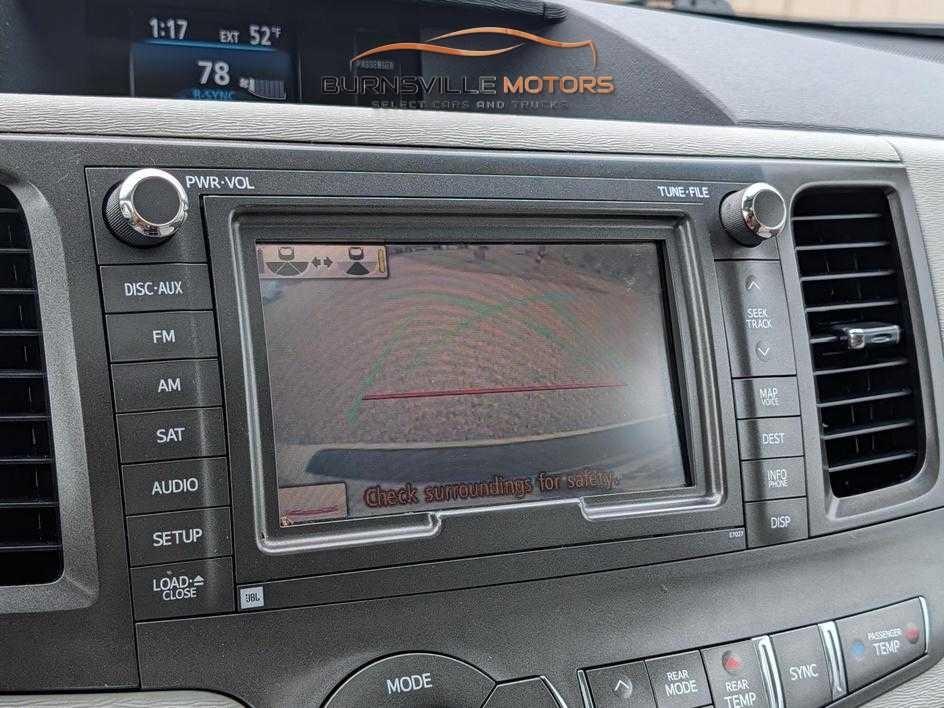 Toyota Sienna 5dr 7-Pass Van V6 Ltd AWD (Natl) 2014