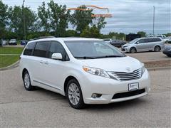 2014 Toyota Sienna 