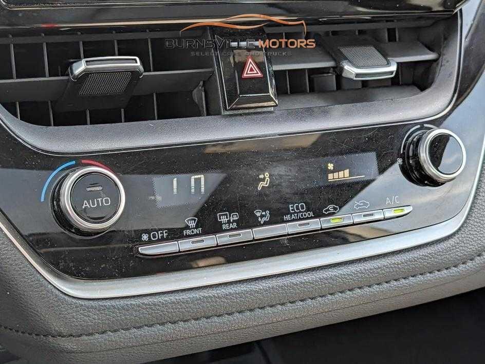 Toyota Corolla XSE CVT (Natl) 2020