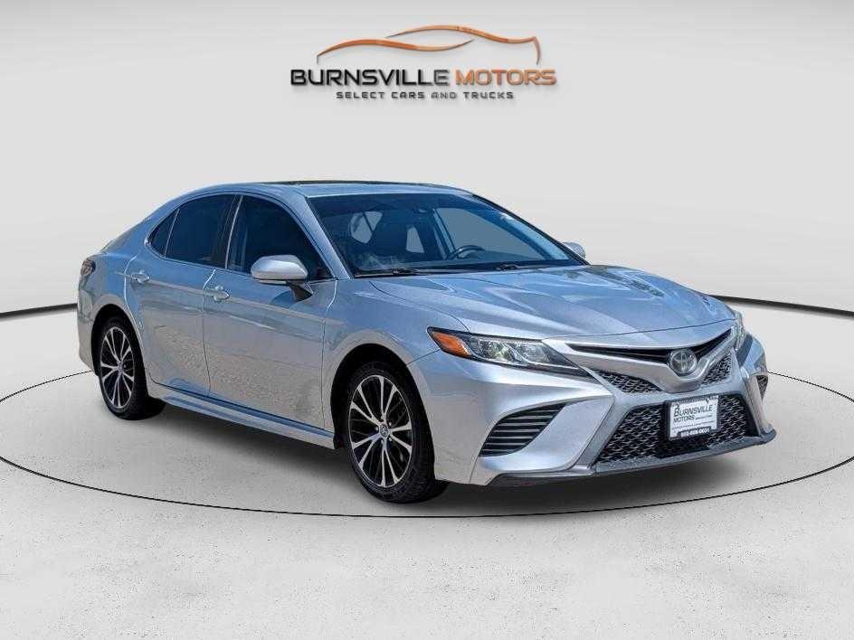 Toyota Camry XLE Auto (Natl) 2019