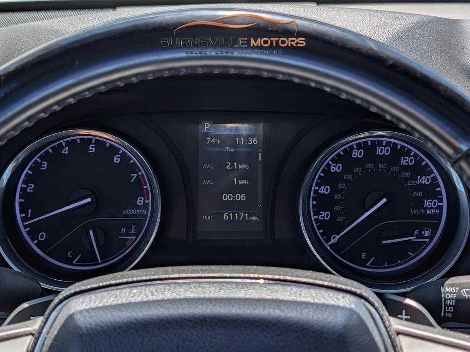 Toyota Camry XLE Auto (Natl) 2019