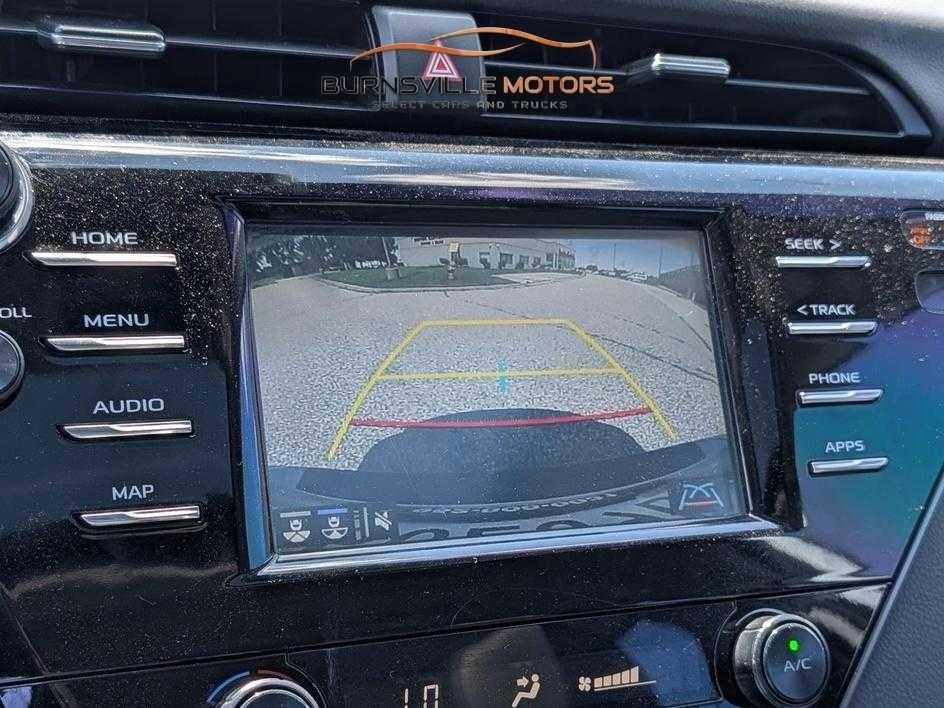 Toyota Camry XLE Auto (Natl) 2019