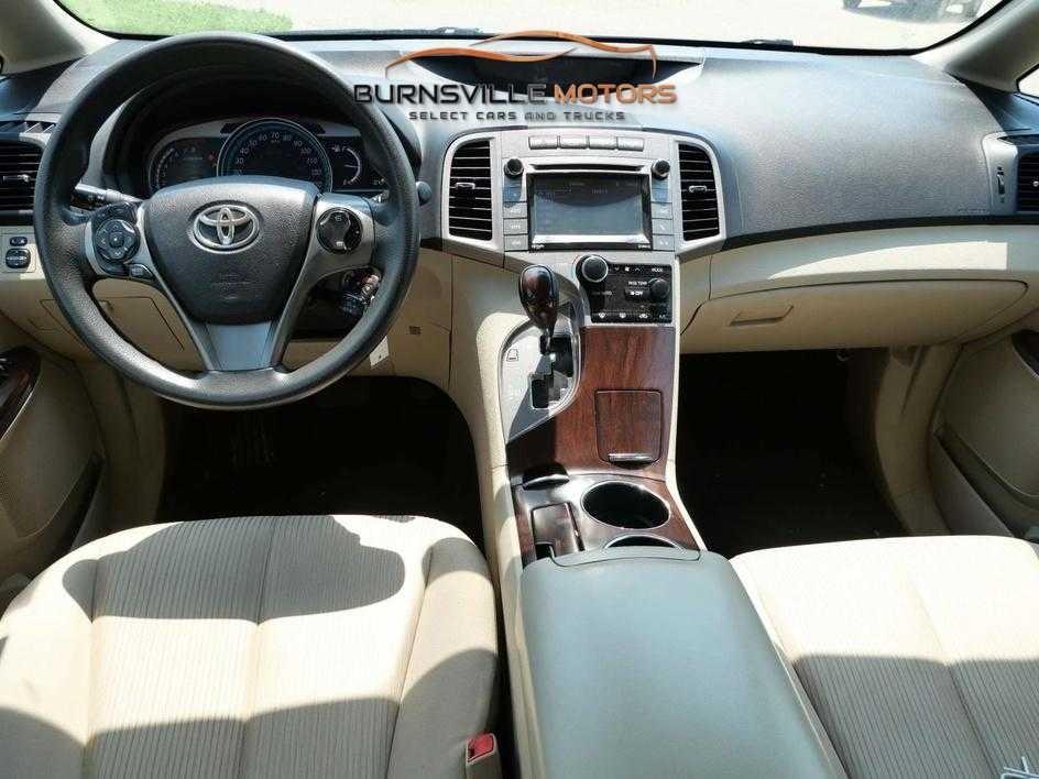 Toyota Venza 4dr Wgn I4 AWD XLE (Natl) 2015