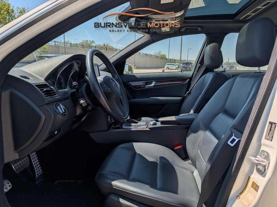 Mercedes-Benz C-Class 4dr Sdn C 300 Sport 4MATIC 2010