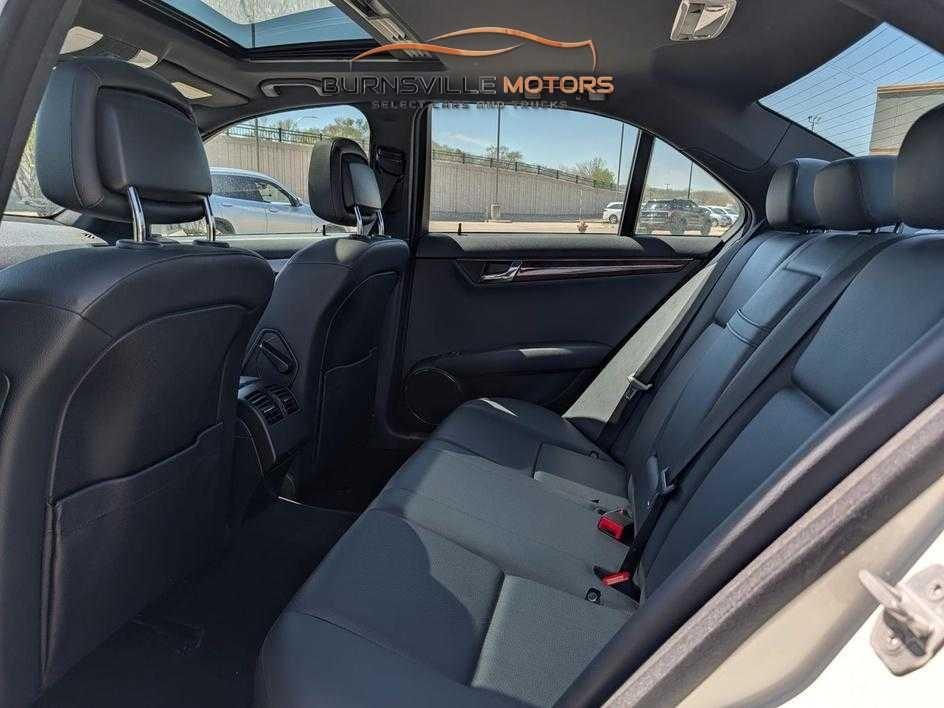 Mercedes-Benz C-Class 4dr Sdn C 300 Sport 4MATIC 2010