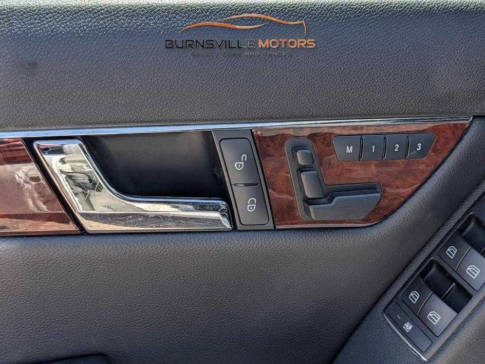 Mercedes-Benz C-Class 4dr Sdn C 300 Sport 4MATIC 2010