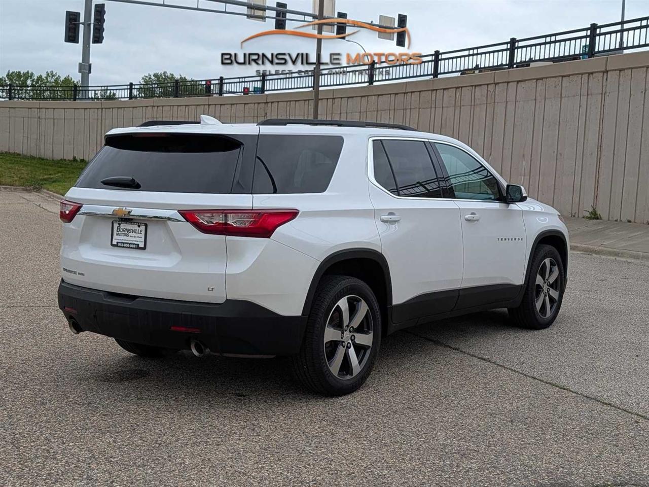Chevrolet Traverse AWD 4dr LT Leather 2021