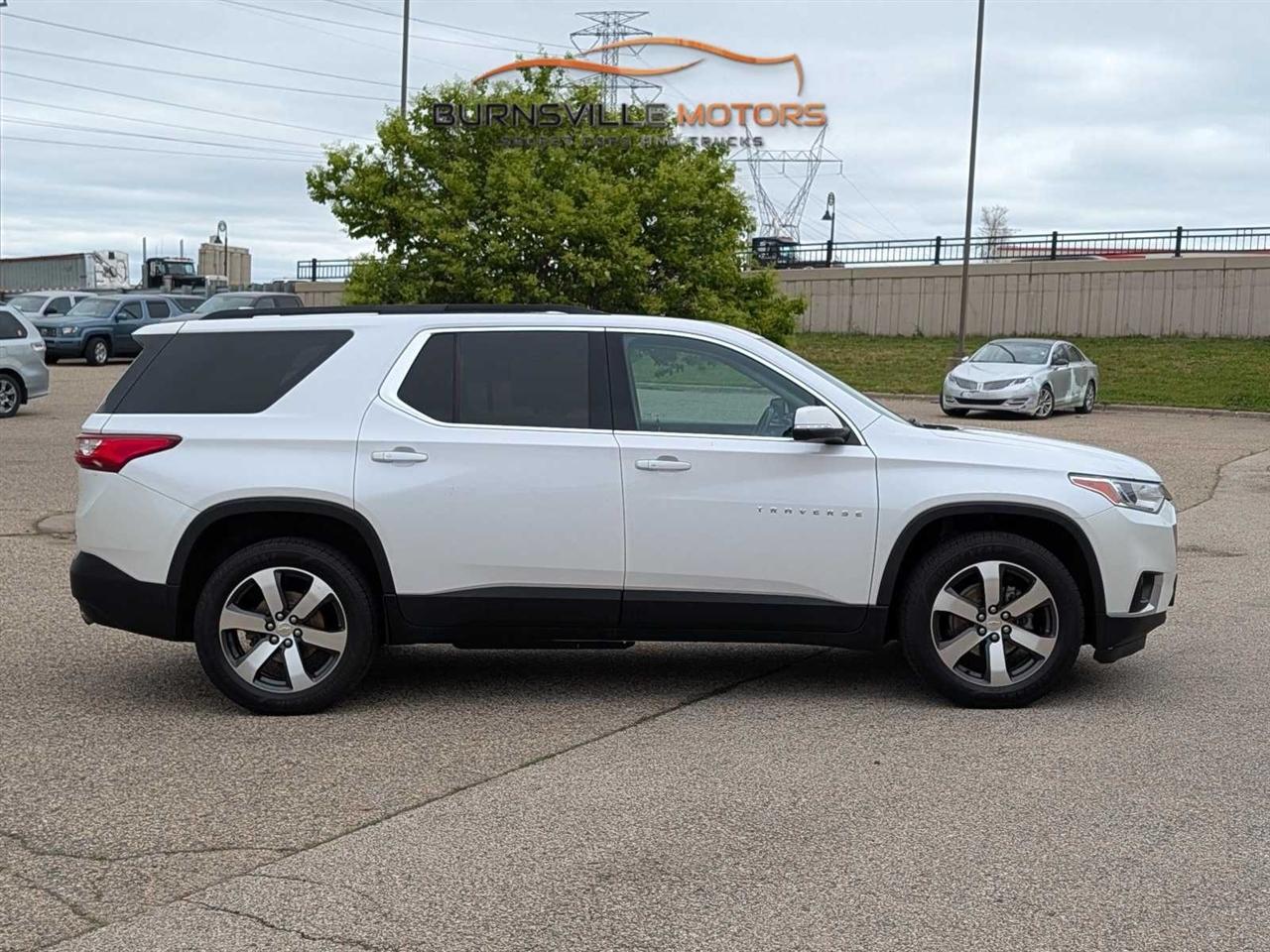 Chevrolet Traverse AWD 4dr LT Leather 2021