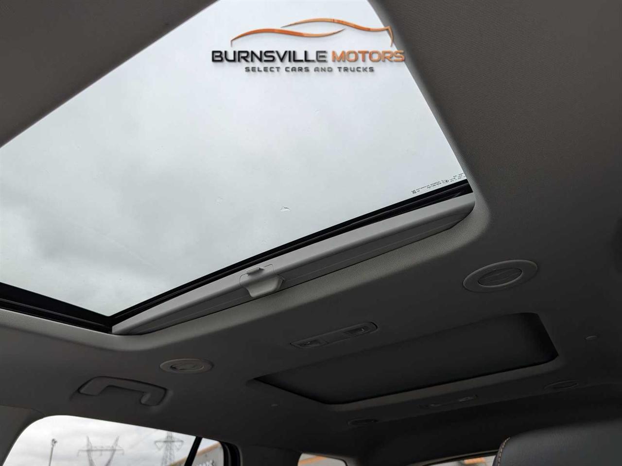 Chevrolet Traverse AWD 4dr LT Leather 2021