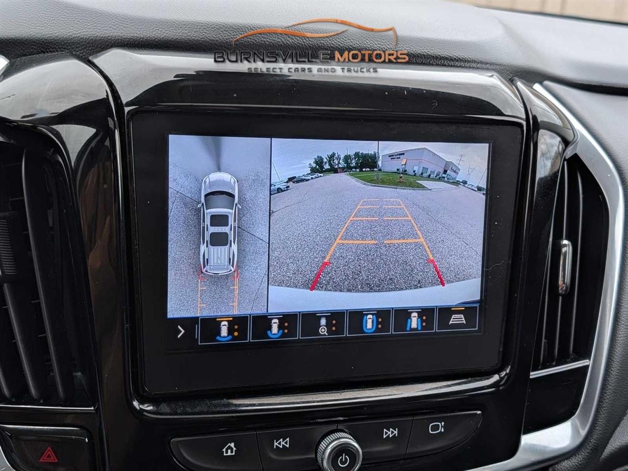 Chevrolet Traverse AWD 4dr LT Leather 2021