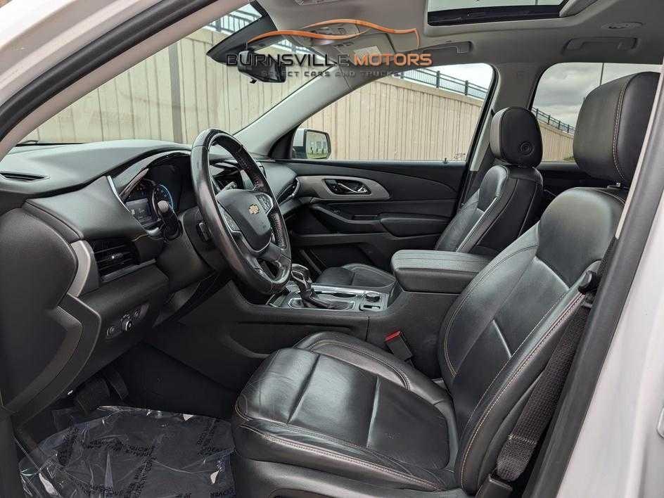 Chevrolet Traverse AWD 4dr LT Leather 2021