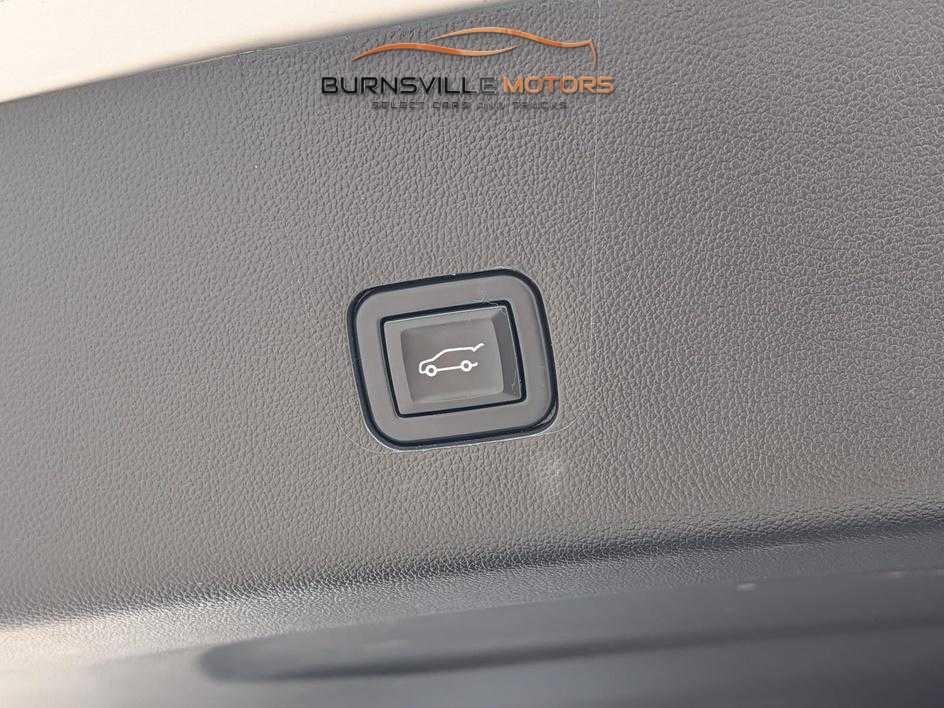 Chevrolet Traverse AWD 4dr LT Leather 2021