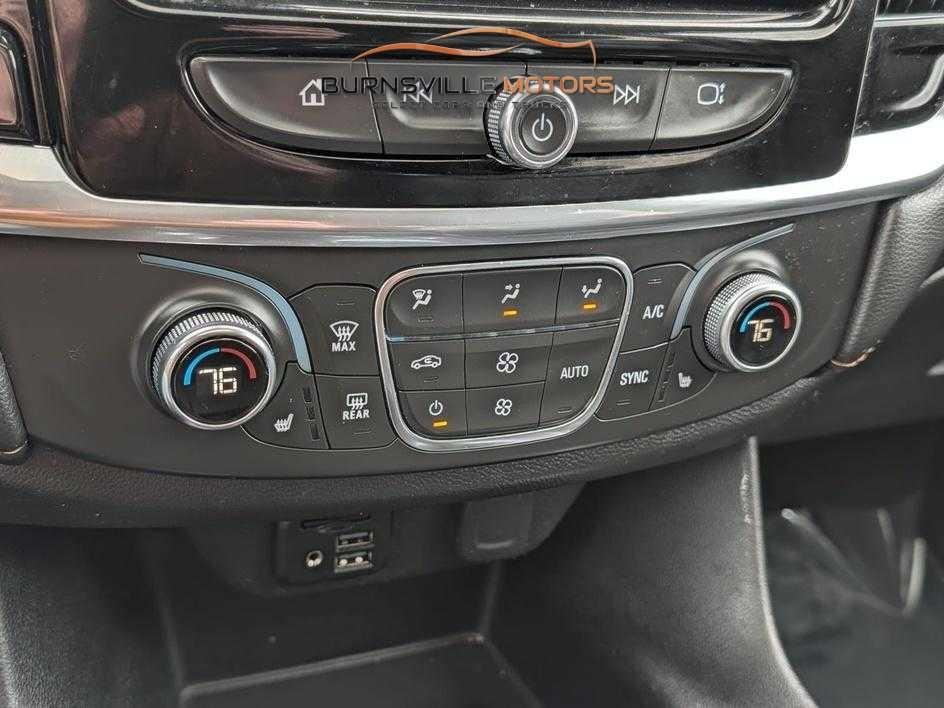 Chevrolet Traverse AWD 4dr LT Leather 2021