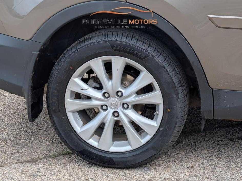 Toyota RAV4 AWD 4dr Limited (Natl) 2014