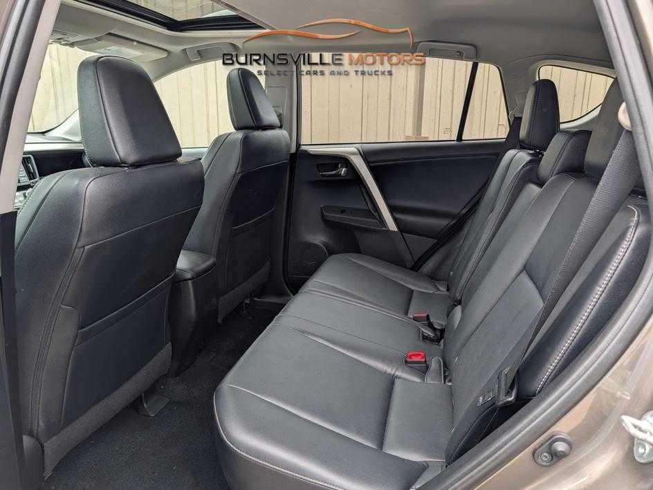 Toyota RAV4 AWD 4dr Limited (Natl) 2014