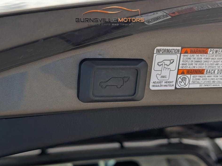Toyota RAV4 AWD 4dr Limited (Natl) 2014