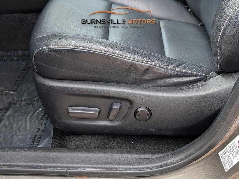 Toyota RAV4 AWD 4dr Limited (Natl) 2014