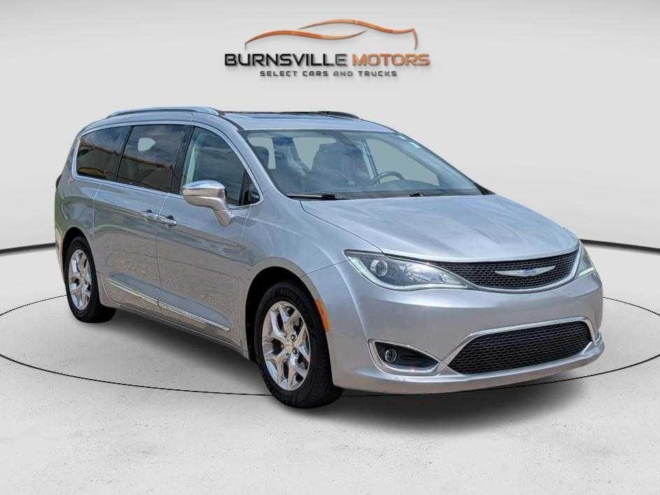 2019 Chrysler Pacifica Limited FWD