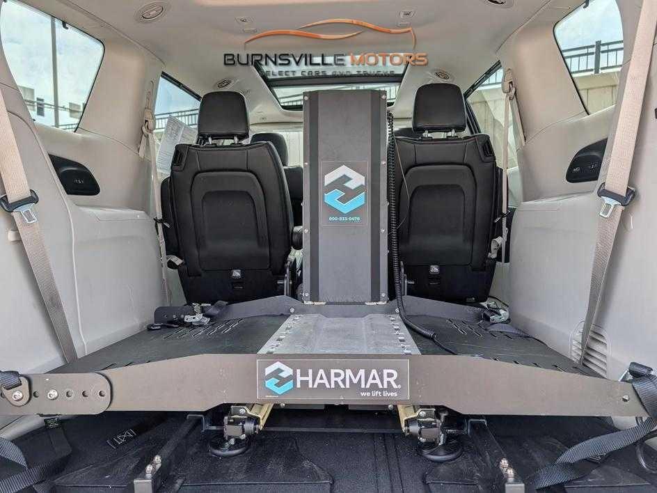 Chrysler Pacifica Limited FWD 2019