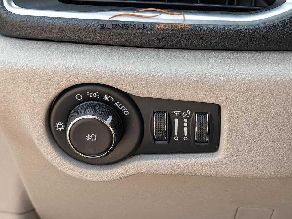 Chrysler Pacifica Limited FWD 2019