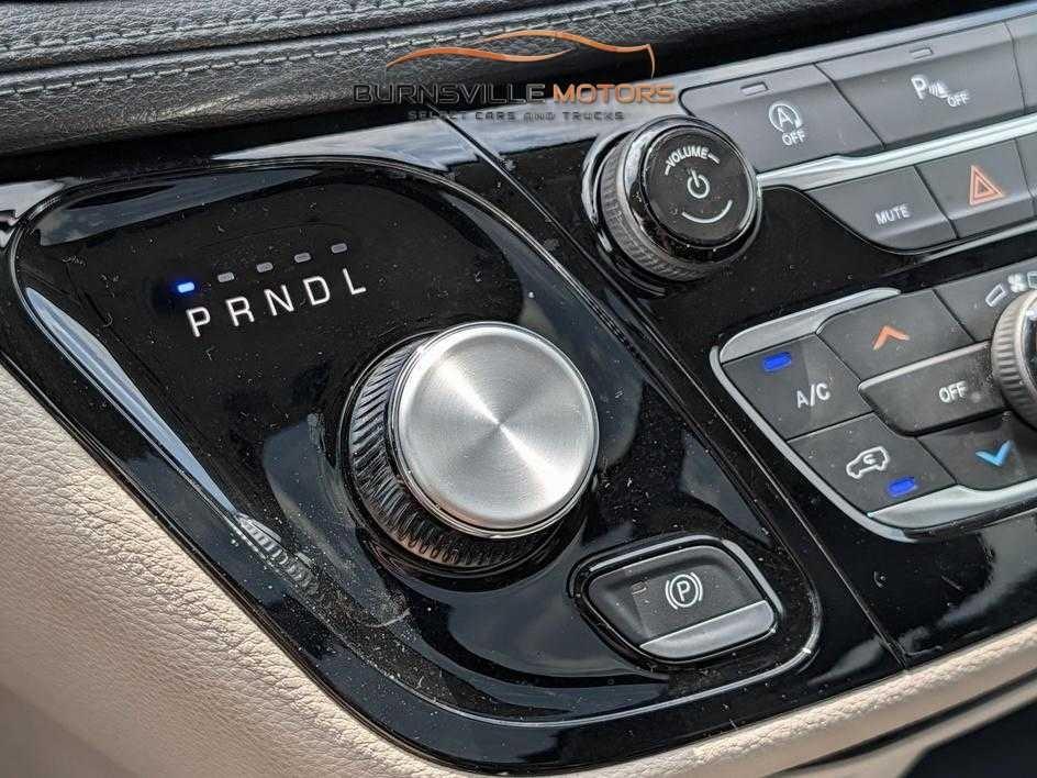 Chrysler Pacifica Limited FWD 2019