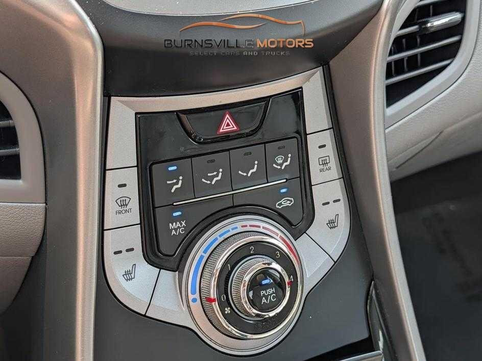 Hyundai Elantra 4dr Sdn Auto Limited PZEV (Ulsan Plant) 2013