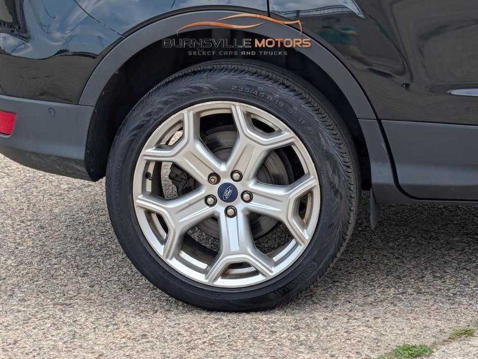 Ford Escape Titanium 4WD 2019