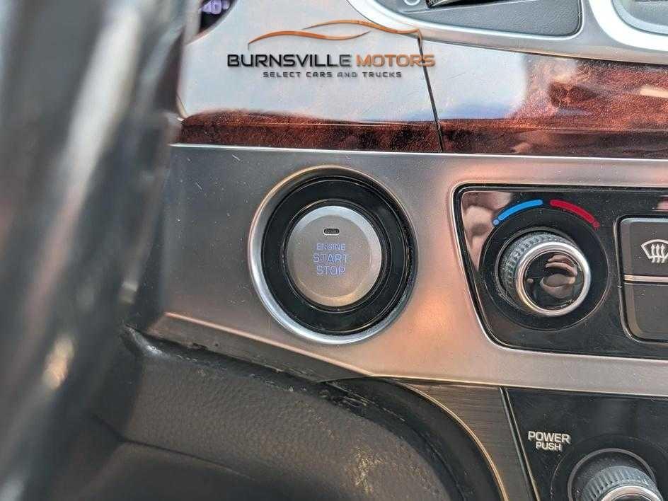 Hyundai Equus 4dr Sdn Signature 2014
