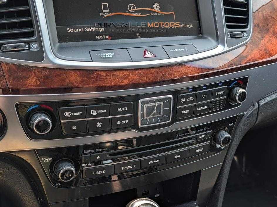 Hyundai Equus 4dr Sdn Signature 2014