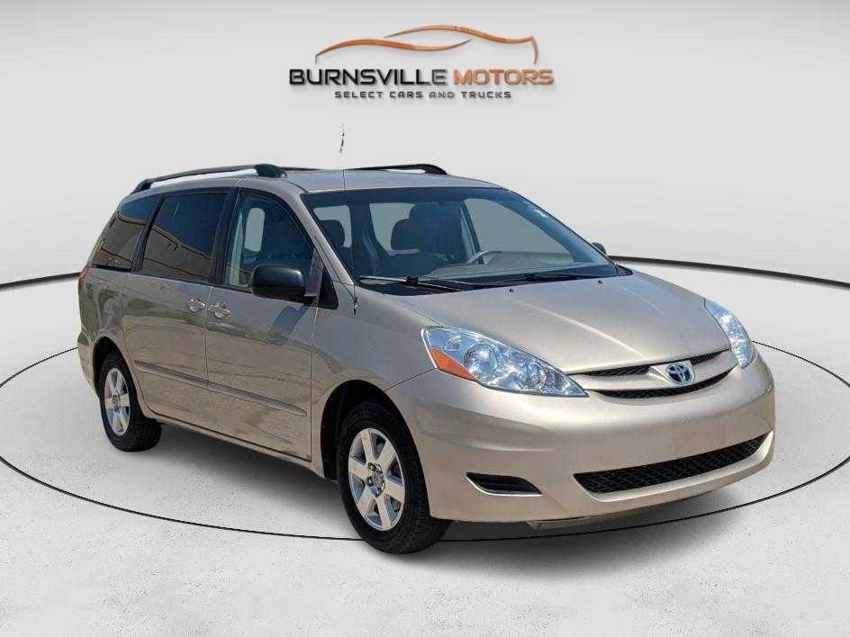 Toyota Sienna 5dr 7-Passenger Van CE FWD (Natl) 2007