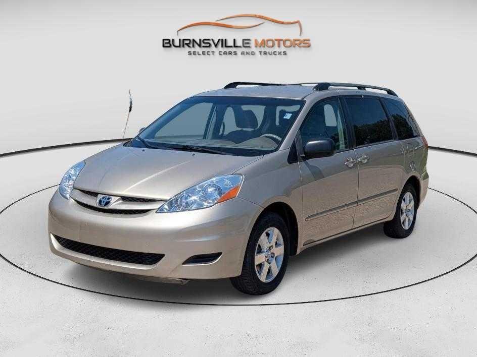 Toyota Sienna 5dr 7-Passenger Van CE FWD (Natl) 2007