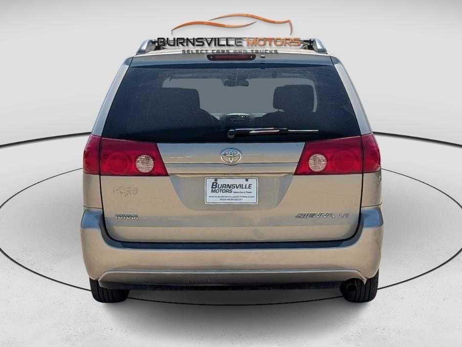 Toyota Sienna 5dr 7-Passenger Van CE FWD (Natl) 2007