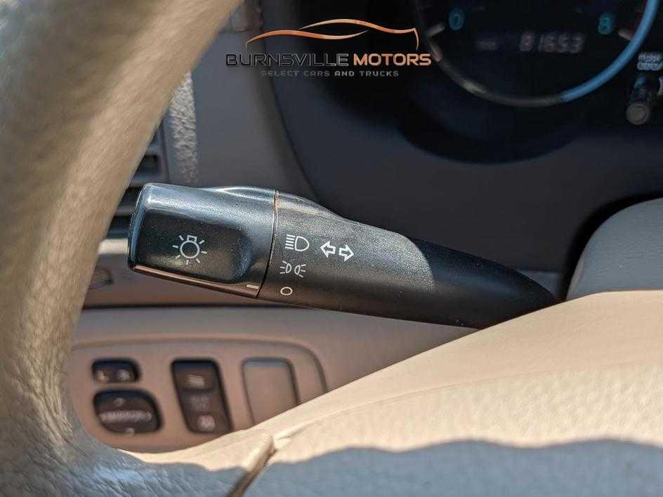 Toyota Sienna 5dr 7-Passenger Van CE FWD (Natl) 2007